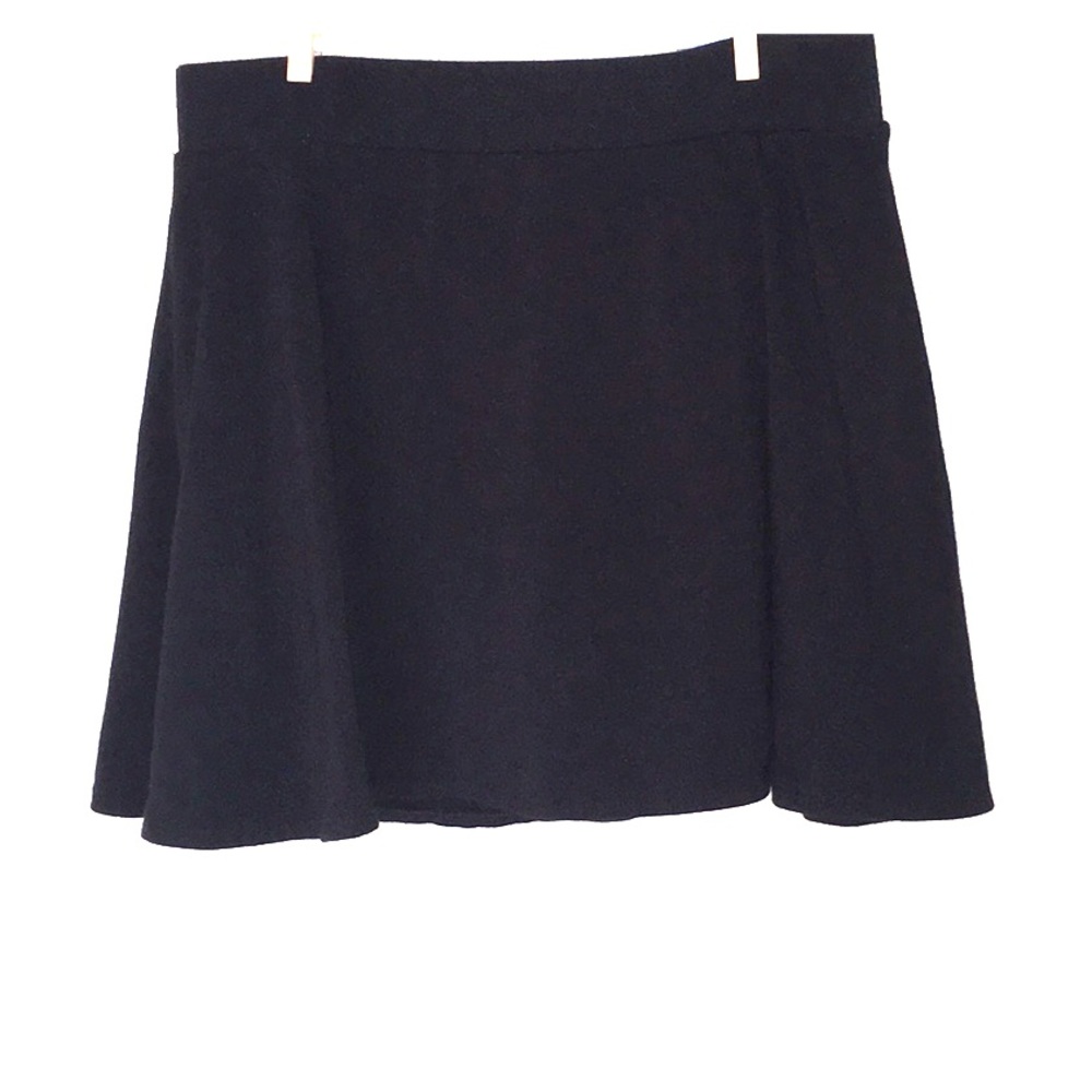 🍀Black skirt🍀SALE